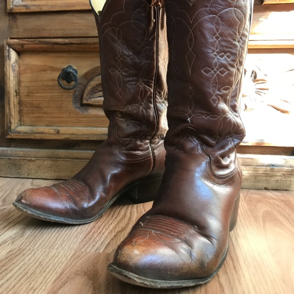 Meet your Posher, Joany - Picture 1 of 1